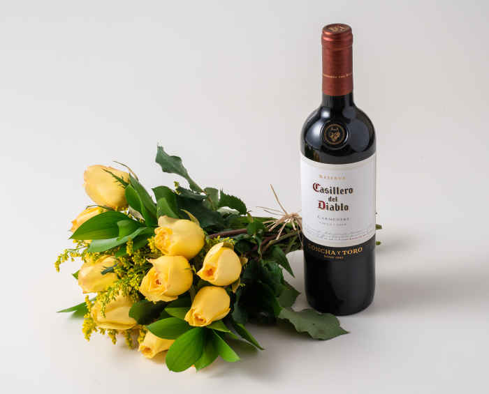 Buquê de 15 Rosas Amarelas e Vinho Tinto