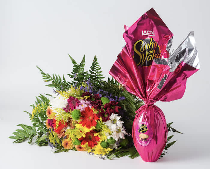 Buquê de Flores do Campo Grande e Ovo de Páscoa Sonho de Valsa